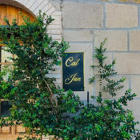 Cal Jan Chalet Ogern